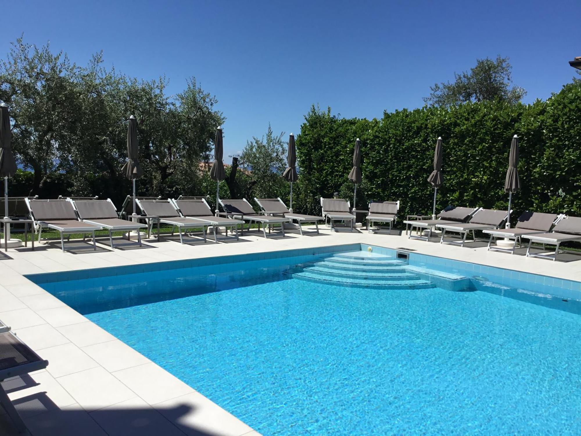 Hotel Villa Ca' Nova ***S Garda  Exteriér fotografie