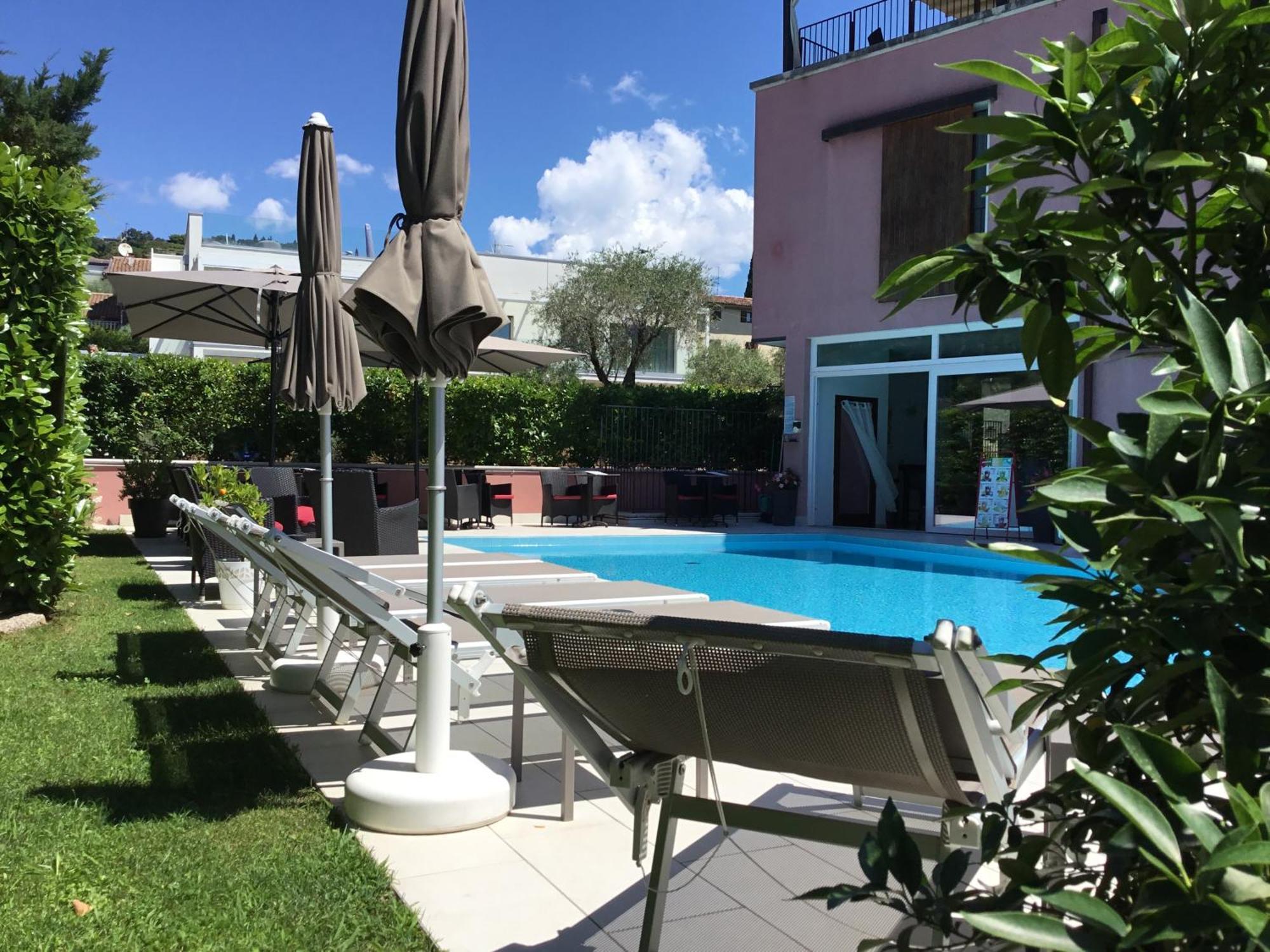 Hotel Villa Ca' Nova ***S Garda  Exteriér fotografie