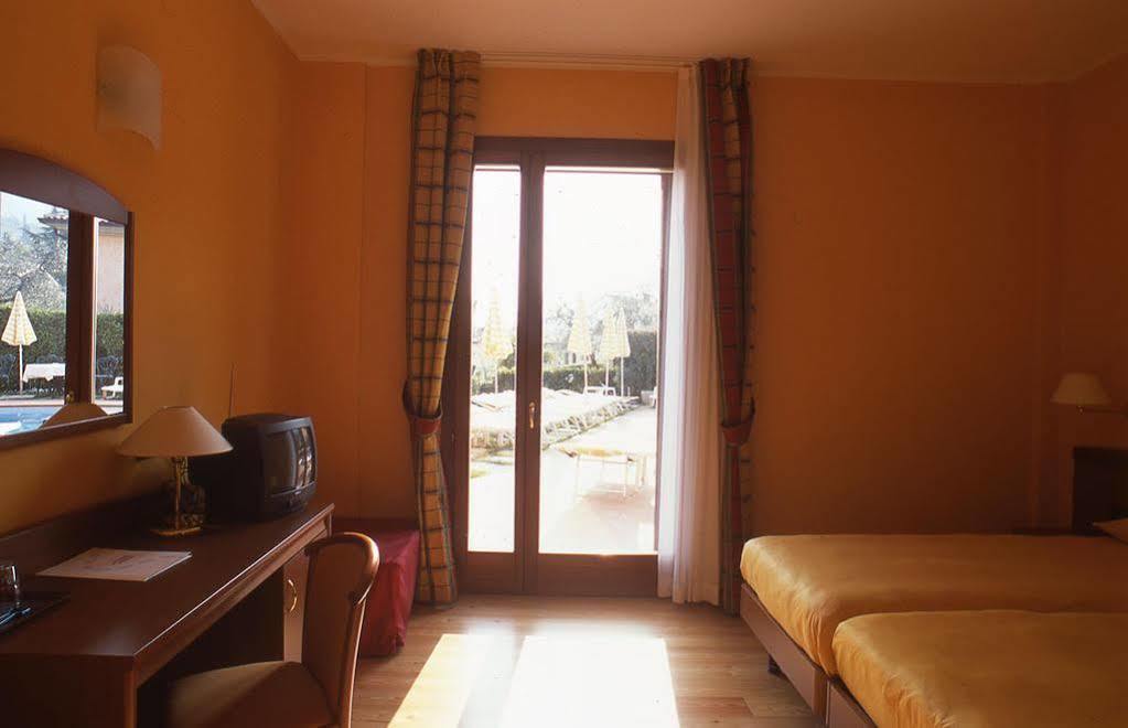 Hotel Villa Ca' Nova ***S Garda  Exteriér fotografie